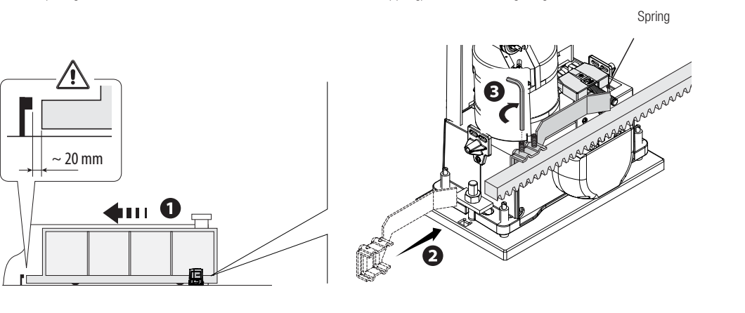 Mechanischen Endschalter für die Öffnungsposition einstellen