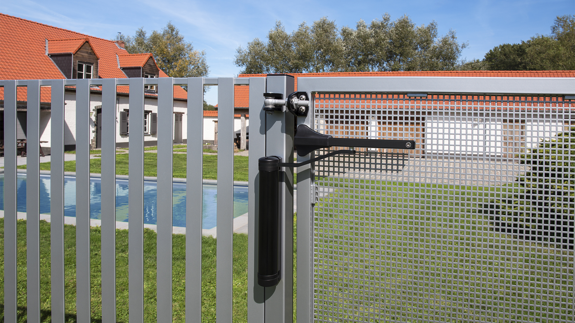 LOCINOX LION-9005 montierter Torschließer