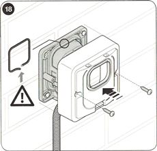 12. Setzen Sie die Abdeckung auf die Lichtschranke und befestigen Sie sie mit Schrauben. Vergessen Sie die Isolierdichtung nicht
