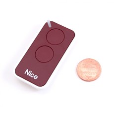 Der NICE Era Inti INTI2R ist der kleinste Handsender von NICE