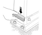 Zwischen Zahnstange und Antriebsritzel ein Spiel von 1-2mm lassen
